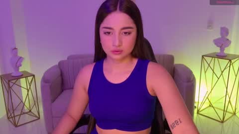 Snapshot of ariana_monroe01 chatting on 11.18.25 Ariana online show from 11.18.25