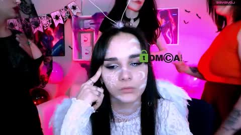 ariana_ross7 online show from 10.31.25