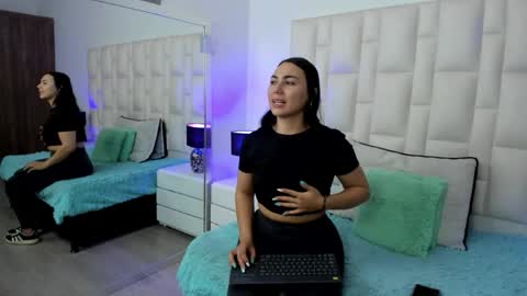  ariana  online show from 05.22.26