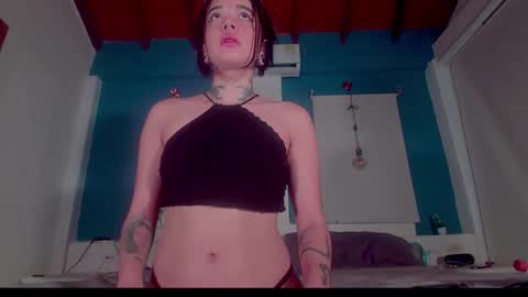 ariana_whitee online show from 10.30.25