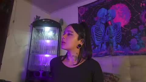 ariana_whitee online show from 07.18.26
