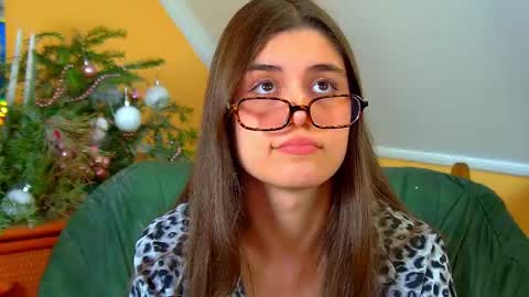 Ariana online show from 12.19.25