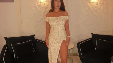 Ariana Dumont online show from 11.10.25