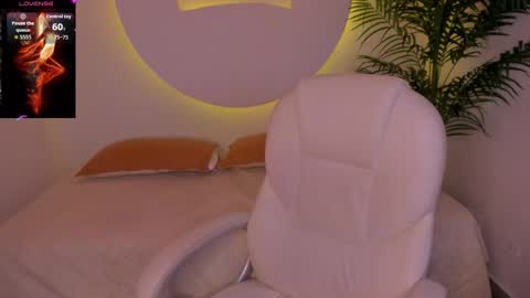 arianapierce online show from 10.10.25