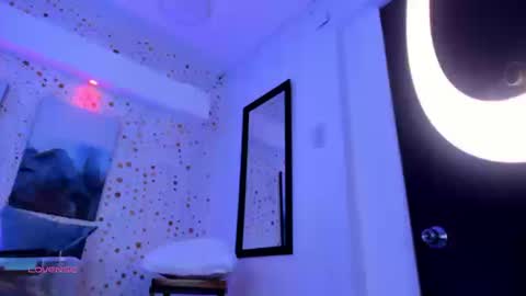 Ari  online show from 09.15.25