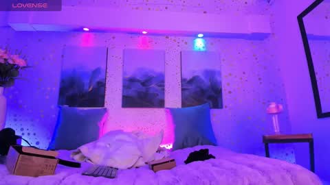 Ari  online show from 09.17.25