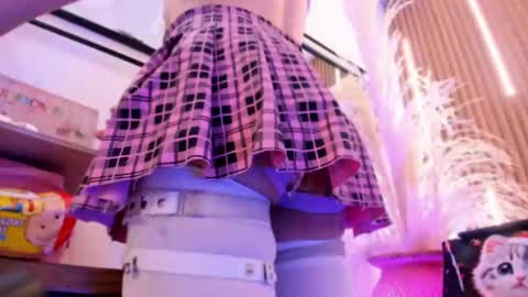 Ari  online show from 12.18.25