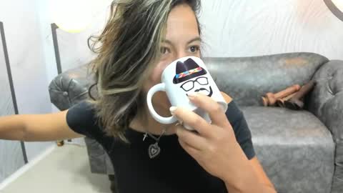 ArianaSommers online show from 05.19.26