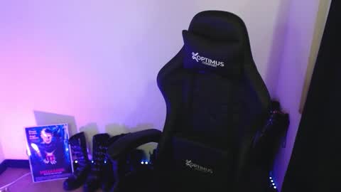 help me 100 hands up my OF is Free  online show from 03.25.26