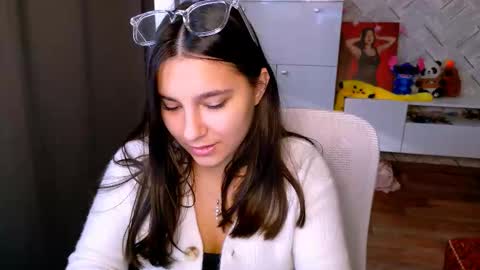 Snapshot of arianna_grend chatting on 09.17.25 Arianna online show from 09.17.25