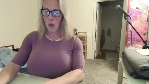 Snapshot of arianna_sinz chatting on 09.11.25 Arianna Sinz online show from 09.11.25