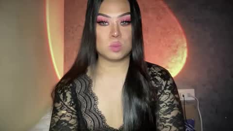 LOVELY online show from 01.23.25