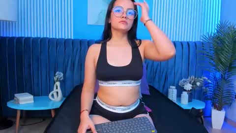 Arianna online show from 12.19.25