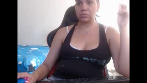 ariannaloovel online show from 09.08.25