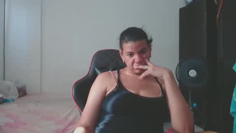 ariannaloovel online show from 02.18.26