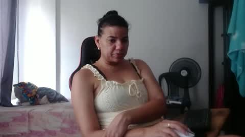 ariannaloovel online show from 05.11.26