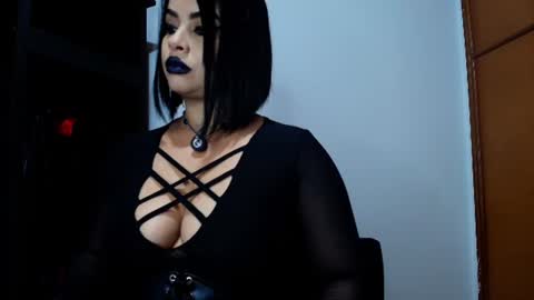 ariannasmyth online show from 07.24.26