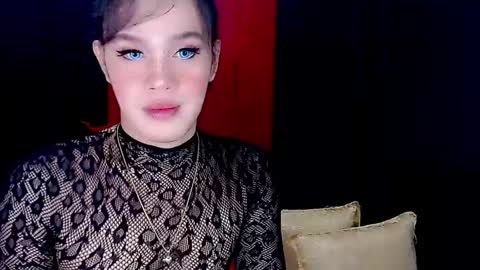 Snapshot of arianne_xoxo777 chatting on 12.15.24 ARIANNE CUMS online show from 12.15.24