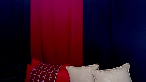 Snapshot of arianne_xoxo777 chatting on 12.16.24 ARIANNE CUMS online show from 12.16.24