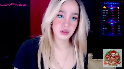 Snapshot of arianne_xoxo777 chatting on 12.27.24 ARIANNE CUMS online show from 12.27.24