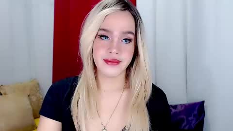 Snapshot of arianne_xoxo777 chatting on 01.18.25 ARIANNE CUMS online show from 01.18.25