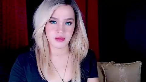 Snapshot of arianne_xoxo777 chatting on 01.28.25 ARIANNE CUMS online show from 01.28.25