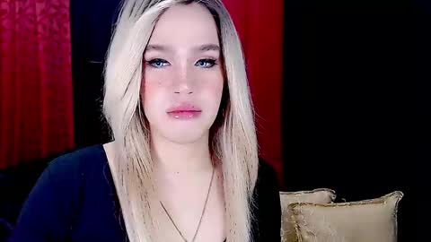 Snapshot of arianne_xoxo777 chatting on 01.31.25 ARIANNE CUMS online show from 01.31.25