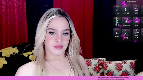 Snapshot of arianne_xoxo777 chatting on 02.16.25 ARIANNE CUMS online show from 02.16.25