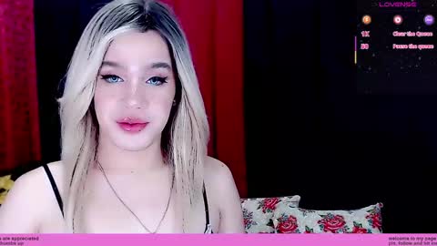Snapshot of arianne_xoxo777 chatting on 02.18.25 ARIANNE CUMS online show from 02.18.25