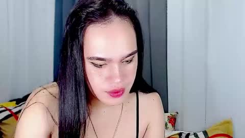 Snapshot of arianne_xoxo777 chatting on 03.03.25 ARIANNE CUMS online show from 03.03.25
