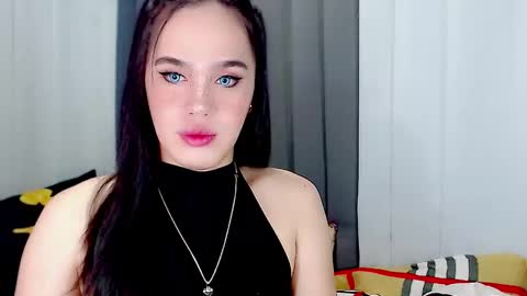 Snapshot of arianne_xoxo777 chatting on 03.04.25 ARIANNE CUMS online show from 03.04.25