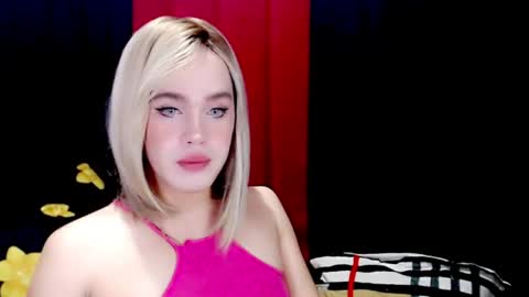 Snapshot of arianne_xoxo777 chatting on 07.12.26 ARIANNE CUMS online show from 07.12.26