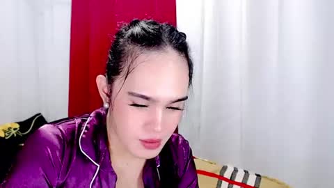 Snapshot of arianne_xoxo777 chatting on 07.28.26 ARIANNE CUMS online show from 07.28.26