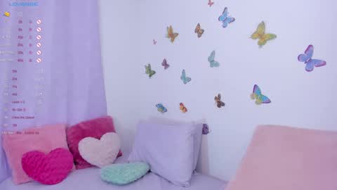 Snapshot of ariannna08_ chatting on 01.18.25 ariannna08_ online show from 01.18.25