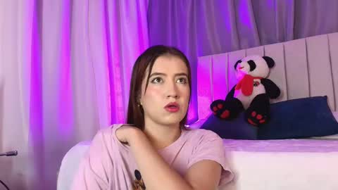 Snapshot of aribrunnet_ chatting on 01.23.25 Ari Just Ari online show from 01.23.25