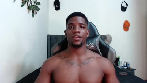 Snapshot of arielbronwxxx chatting on 02.15.25 chris online show from 02.15.25