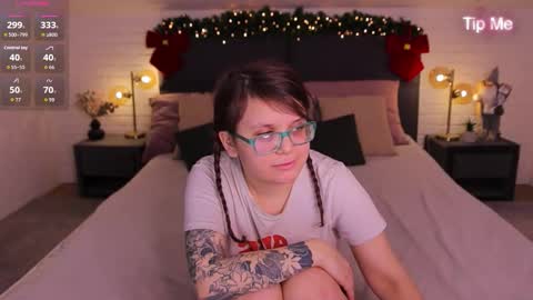 Snapshot of ariell_mini chatting on 01.31.26 Ariell Mini online show from 01.31.26