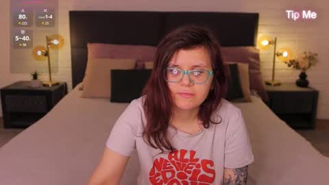 Snapshot of ariell_mini chatting on 02.14.26 Ariell Mini online show from 02.14.26