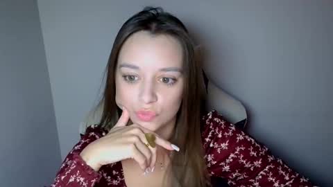Snapshot of arielsandres chatting on 09.11.25 Ariel online show from 09.11.25