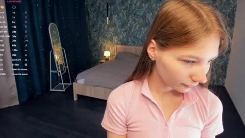 Ariel online show from 04.11.26