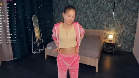 Ariel online show from 04.13.26