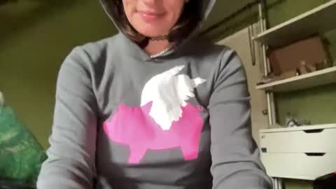 ariel  colin when hes here online show from 01.05.26