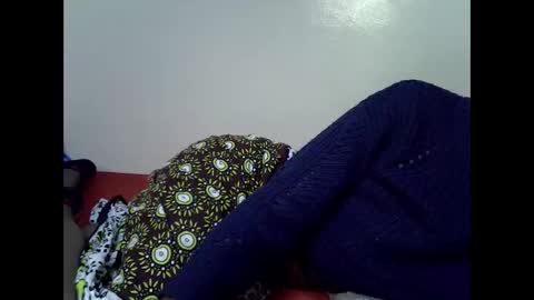 Snapshot of aries_eve chatting on 11.23.25 aries_eve online show from 11.23.25