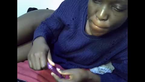 Snapshot of aries_eve chatting on 11.27.25 aries_eve online show from 11.27.25