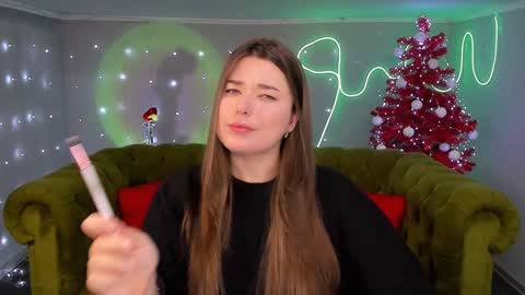 Ari online show from 12.16.24