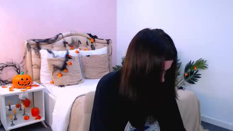 Ari online show from 11.05.25