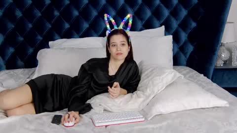 ArinaArnold online show from 12.20.24