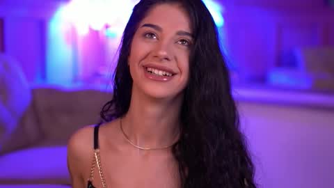 Snapshot of arinarhodes chatting on 09.27.25 Arina online show from 09.27.25