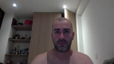 aristi11 online show from 10.04.25