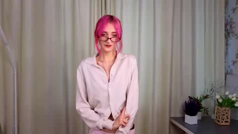 Kate online show from 10.22.25